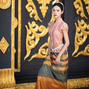 2023 taizeme stila tradicionālo apģērbu spa vienādu sieviešu festivāls vintage, tautas deja, fotogrāfija dāma ceļojumu taizemes kleita komplekts